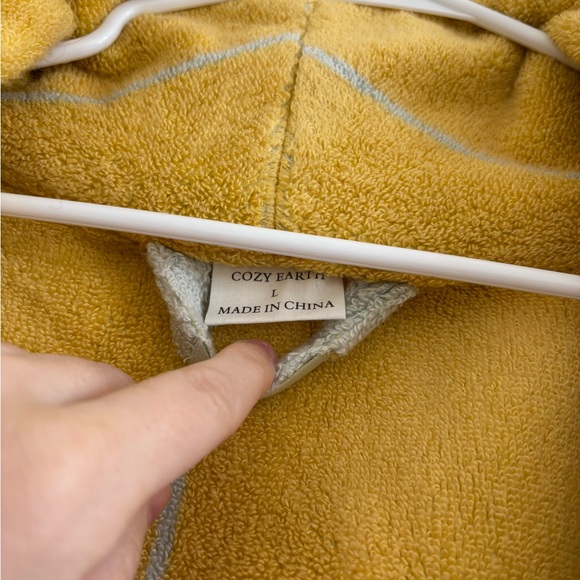 Cozy Earth Windowpane Resort Robe - Picture 3 of 4